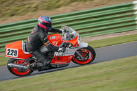 enduro-digital-images;event-digital-images;eventdigitalimages;mallory-park;mallory-park-photographs;mallory-park-trackday;mallory-park-trackday-photographs;no-limits-trackdays;peter-wileman-photography;racing-digital-images;trackday-digital-images;trackday-photos